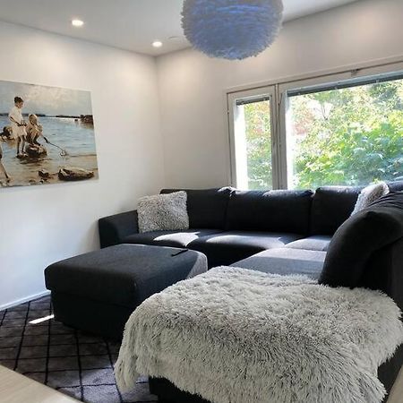 Апартаменти Modern Apt - King-Size Bed - Wifi -Self Check In Рованіемі Екстер'єр фото